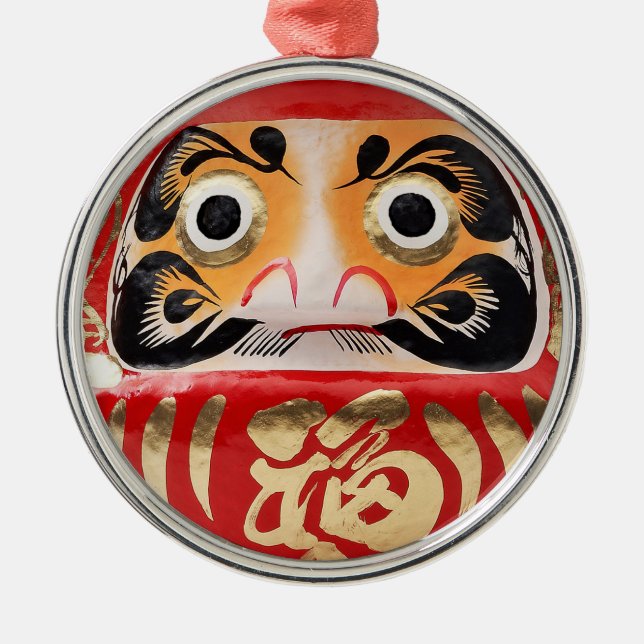 Adorno Metálico muñeca Daruma (Frente)