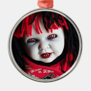 Adorno Metálico Muñeca fantasmagórica de Halloween