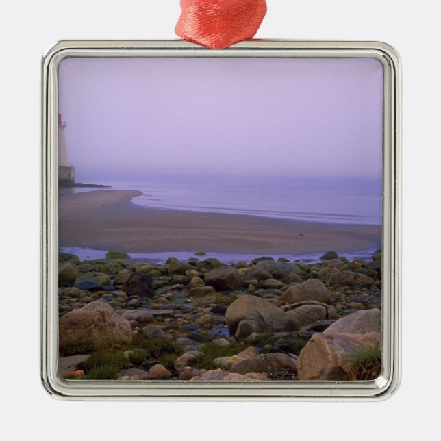 Adorno Metálico N.A. Canadá, Nueva Escocia, condado de Shelburne. (Frente)