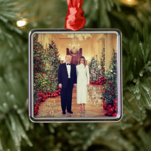 Adorno Metálico Navidades de Trump para la Casa Blanca