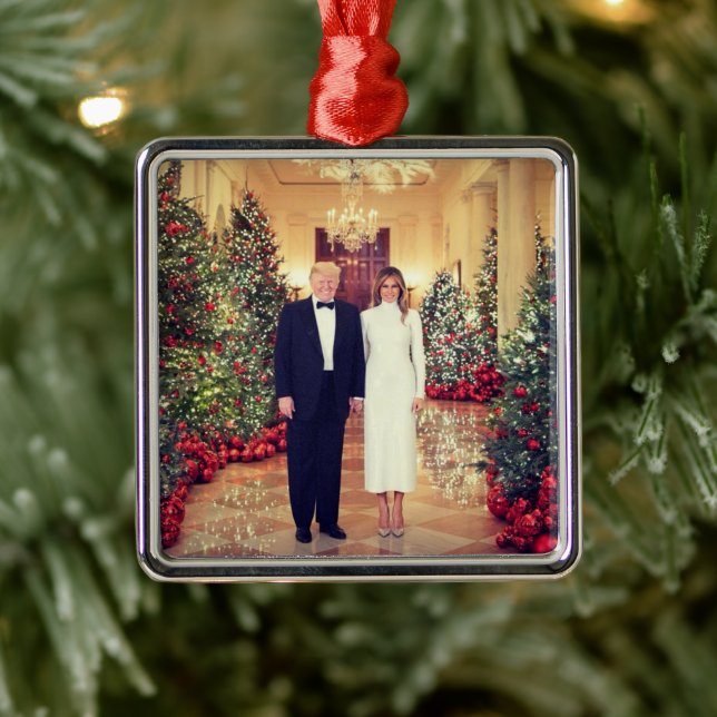 Adorno Metálico Navidades de Trump para la Casa Blanca (Árbol)