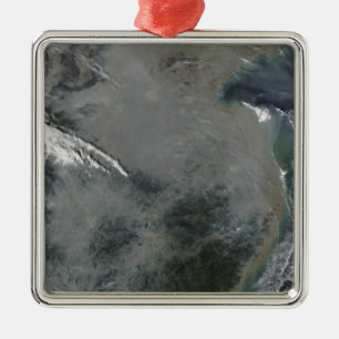 Adorno Metálico Neblina sobre China del este