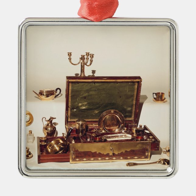 Adorno Metálico Necessaire que pertenece a Napoleon I (Frente)