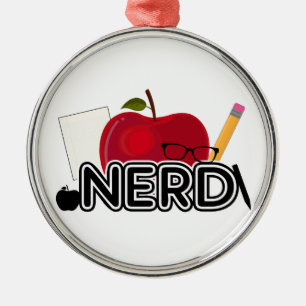 Adorno Metálico Nerd - Logo