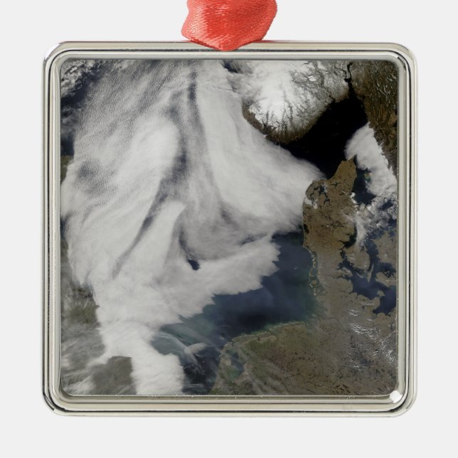 Adorno Metálico Niebla en el Mar del Norte 2 (Frente)