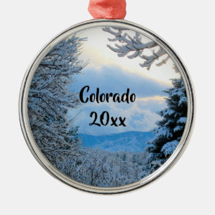 Adorno Metálico Nieve sobre pinos en Montañas Rocosas de Colorado