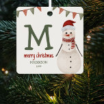 Adorno Metálico Niños Snowman Monograma Árbol de Navidad<br><div class="desc">¡Dale a tu árbol de Navidad un toque personal esta temporada navideña con un caprichoso ornamento de Snowman! Con un empaque rojo y verde, este adorno puede personalizarse con una fotografía especial, el primer, el nombre y el año de su hijo y un saludo de plantilla incluido. ¡Que este placer...</div>