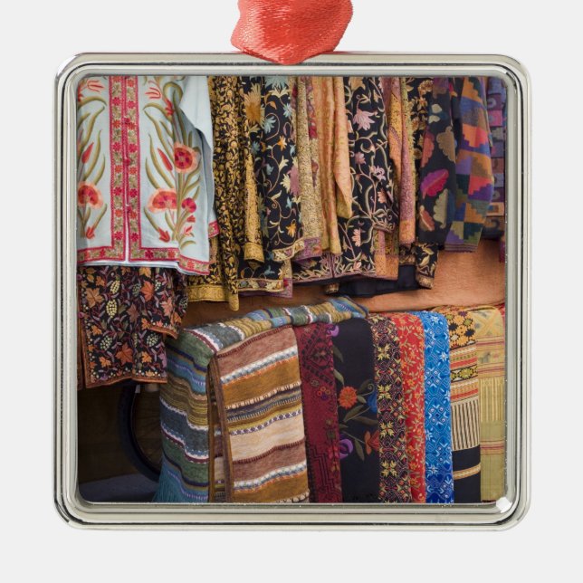 Adorno Metálico NM, Nuevo México, Santa Fe, Ropa Navajo, (Frente)