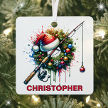 Adorno Metálico Nombre personalizado de navidades que pescan el am<br><div class="desc">¡Agarra algo de alegría navideña con este adorno navideño festivo de pesca! Este adorno es el punto de encuentro perfecto para los pescadores, con un sombrero de Santa y una corona adornada con adornos coloridos. Ya sea que le añadas un toque único a tu árbol o que se lo regales...</div>
