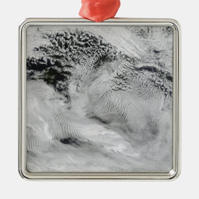 Adorno Metálico Nubes onduladas en forma de ola (Frente)