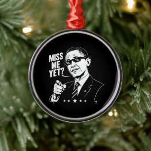 Adorno Metálico Obama 2028 Me Extrañas Todavía Presidente 44 Diver