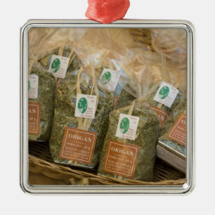 Adorno Metálico Oregano, Moustiers-Sainte-Marie, Provenza,