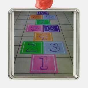 ADORNO METÁLICO ORNAMIENTO DE NAVIDAD "HOPSCOTCH"