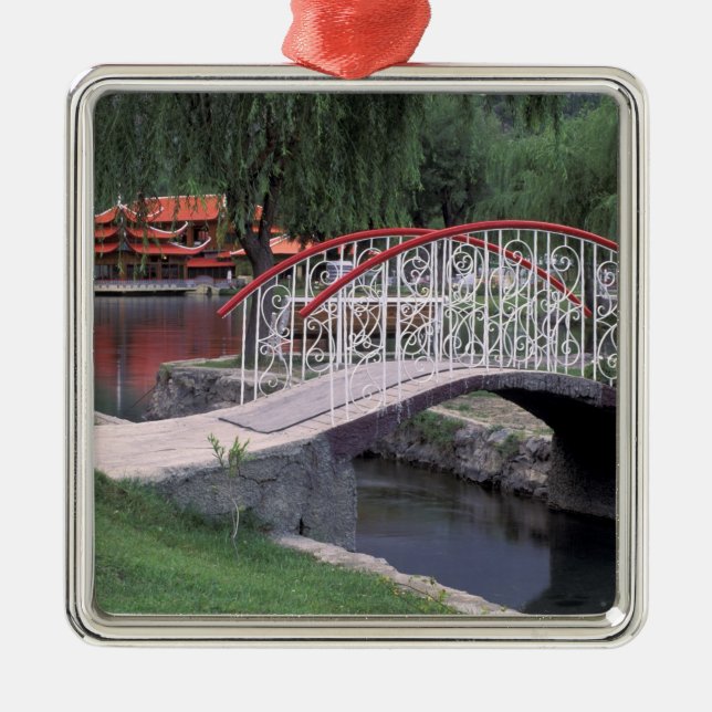 Adorno Metálico Pakistán, región de Skardu. Shangri La Lodge (Frente)