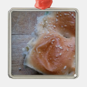 Adorno Metálico Pan de grano en una concha de madera, comida salud