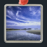 Adorno Metálico PARQUE ESTATAL DE POPHAM BEACH, MAINE. EE.UU. Cirr<br><div class="desc">PARQUE ESTATAL POPHAM BEACH,  MAINE USA Cirrus nubes sobre aguas poco profundas en la playa Popham en marea baja del Océano Atlántico � Scott T Smith / DanitaDelimont.com</div>