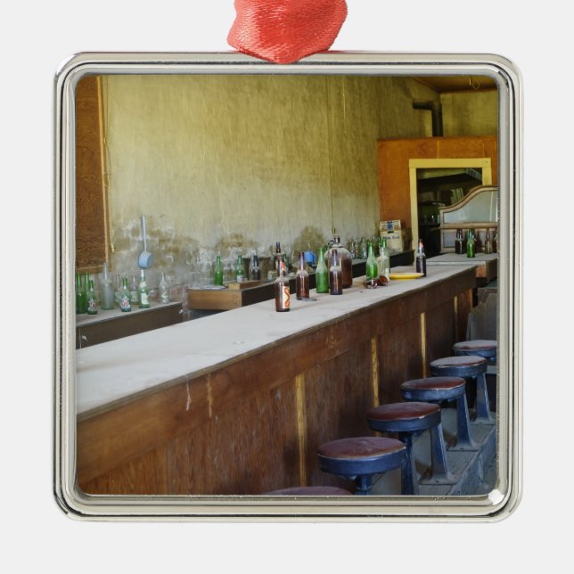 Adorno Metálico Parque Histórico Estatal Bodie, California, EE.UU. (Frente)