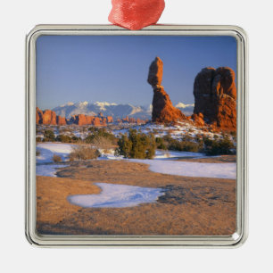Adorno Metálico PARQUE NACIONAL DE ARCHES, UTAH. EE. UU. Roca equi