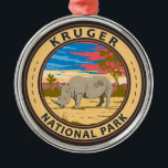 Adorno Metálico Parque nacional Kruger Rhinoceros blancos Viajes a<br><div class="desc">Diseño de arte vectorial Kruger. El Parque Nacional Kruger,  en el noreste de Sudáfrica,  es una de las mayores reservas de caza de África. Su alta densidad de animales salvajes incluye los Big 5: leones,  leopardos,  rinocerontes,  elefantes y búfalos.</div>