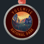 Adorno Metálico Parque nacional Yosemite Sunset<br><div class="desc">Diseño artístico vectorial yosemite. El parque es famoso por sus secuoyas gigantes y antiguas,  y por sus vistas al túnel,  la icónica vista de la gran caída de Bridalveil y los acantilados de granito de El Capitan y Media Cúpula.</div>