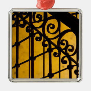 Adorno Metálico Patrón de puerta de hierro en amarillo, Cuba