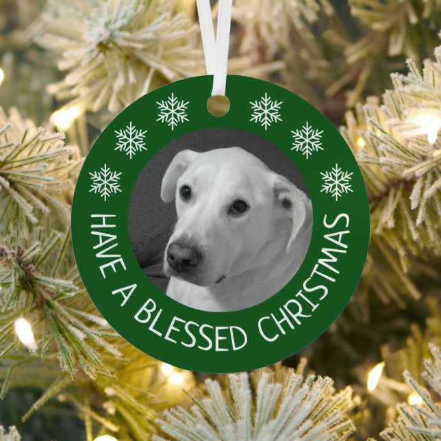 Adorno Metálico Peaceful White Dog Photo Merry Christmas Green  (in situ)