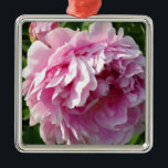 Adorno Metálico Peonies rosados<br><div class="desc">Romántico,  elegante,  elegante,  elegante,  con Peonies rosados - hermosa foto floral de H Cooper</div>