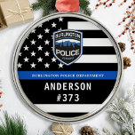 Adorno Metálico Personalizado del Departamento de Policía Logotipo<br><div class="desc">Delgado Departamento de Policía de la Línea Azul Ornamento de Navidad - Bandera estadounidense con colores de bandera policial, diseño moderno negro y azul. Personalizar con el logo de su departamento, y personalizar con el nombre y número de placa de los oficiales de policía. Este adorno personalizado para la aplicación...</div>
