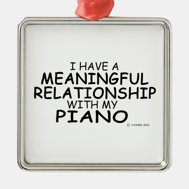 Adorno Metálico Piano de relación significativo (Frente)