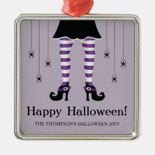 Adorno Metálico Piernas De Bruja Moradas Y Arañas Feliz Halloween