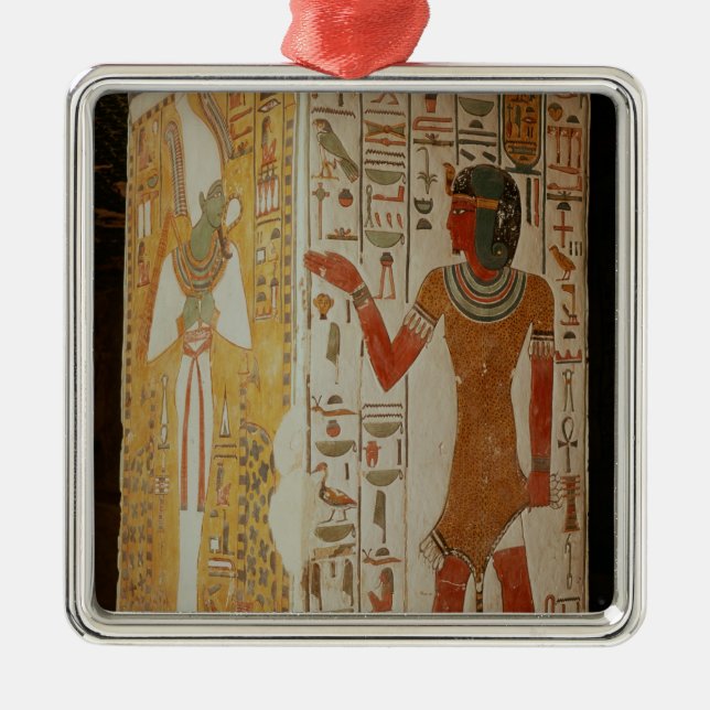 Adorno Metálico Pilar que representa Osiris y llevar del sacerdote (Frente)