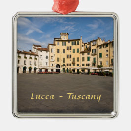 Adorno Metálico Plaza Anfiteatro Piazza en Lucca - Toscana, Italia