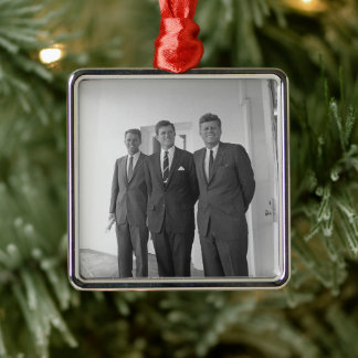 Adorno Metálico Presidente John Kennedy y Brothers American Camelo