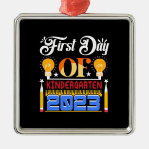 Adorno Metálico Primer Día De La Escuela Primaria 2023