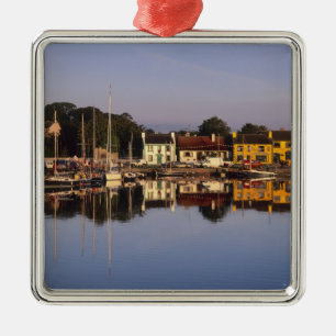 Adorno Metálico Pueblo y puerto, Kinvarra, condado de Galway,
