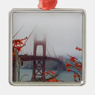 Adorno Metálico Puente Golden Gate con las flores anaranjadas