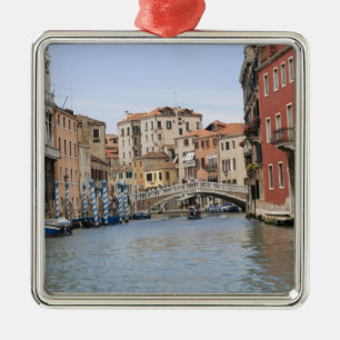 Adorno Metálico Puente sobre un canal, Gran Canal, Venecia, Italia