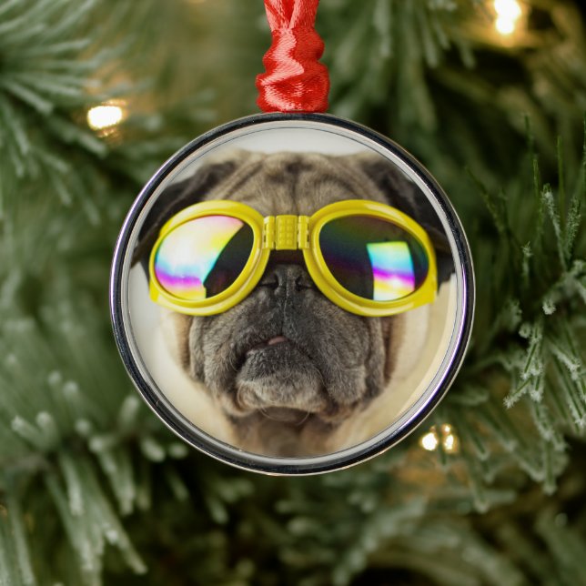 Adorno Metálico Pug con gafas (Árbol)