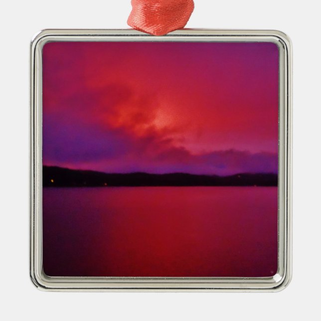 Adorno Metálico Púrpura caliente puesta de sol en el lago Arrowhea (Frente)