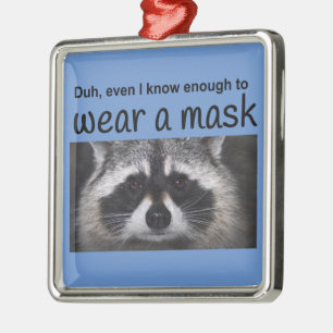 Adorno Metálico Raccoon Carry Corona all Covid 19 by Funnycomb