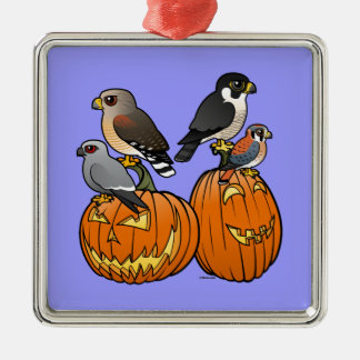 Adorno Metálico Rapaces de Birdorable en las calabazas