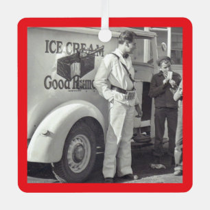 Adorno Metálico Recuerda al Hombre del Helado 