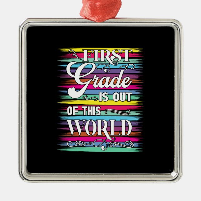 Adorno Metálico Regalo del profesor | Primer Grado De Este Mundo (Frente)