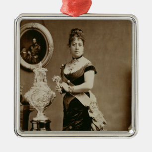Adorno Metálico Reina Emma (1836-85) (fotografía de la sepia)