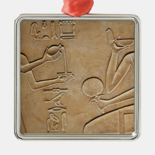 Adorno Metálico Reina Kawit en su retrete