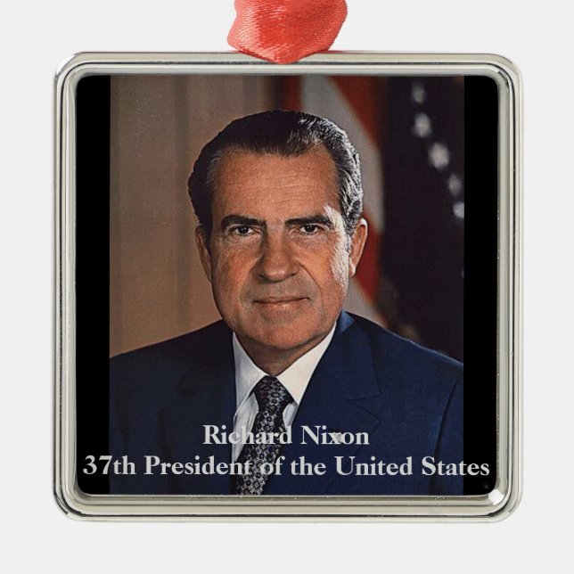 Adorno Metálico Richard M. Nixon 37º Presidente (Frente)