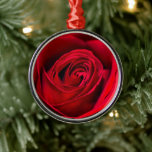 Adorno Metálico Rosa Roja romántica en plena floración<br><div class="desc">Rosa Roja romántica en plena floración</div>