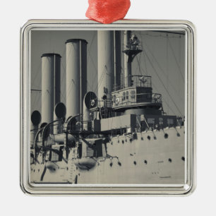 Adorno Metálico San Petersburgo, Cruiser Aurora