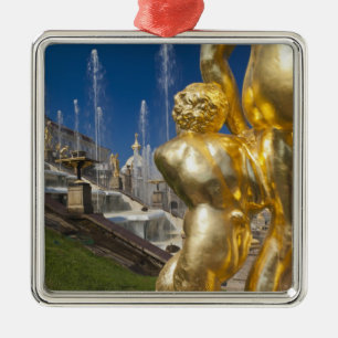 Adorno Metálico San Petersburgo, fuentes en gran cascada