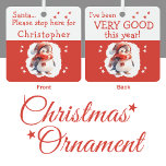 Adorno Metálico Santa parada aquí nombre el lindo pingüino rojo<br><div class="desc">Haz que tus vacaciones sean más claras con este adorable adorable adorno navideño personalizado. La parte delantera dice: "Santa, por favor, detente aquí por [Nombre]" con letras juguetonas, perfectas para los pequeños que esperan llamar la atención de Santa. Volteando, y verán, "He sido muy bueno este año" — un dulce...</div>